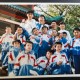 1997爱晚亭前的邂逅，2024微信群里的重逢：一张照片找到16人，还差你！