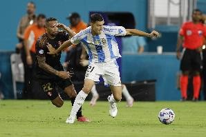 罗马诺：热那亚接近从国米租借卡博尼，交易不含买断选项