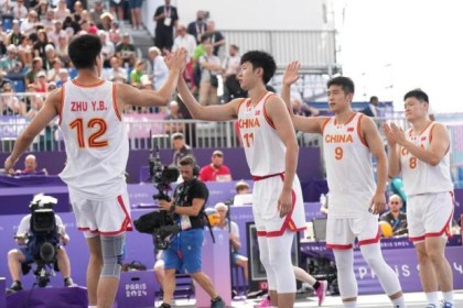 开云体育登录入口-三人男篮出局！进攻无力成最大短板