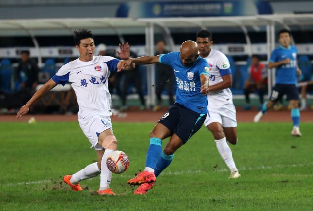 1737095025192021772.jpg #(体育)(6)足球——中超:沧州雄狮胜梅州客家XxjpseC007002_20240915_PEPFN0A001 (1).jpg