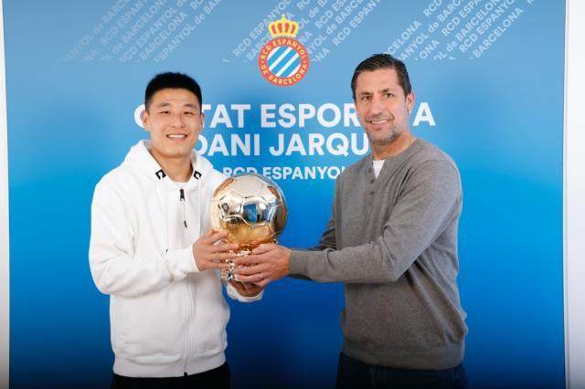 1648768911083000829.jpg 武磊.jpg