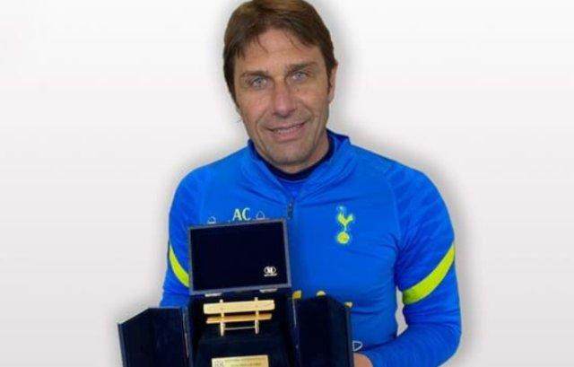 1648769038323041542.png 最佳教练.png